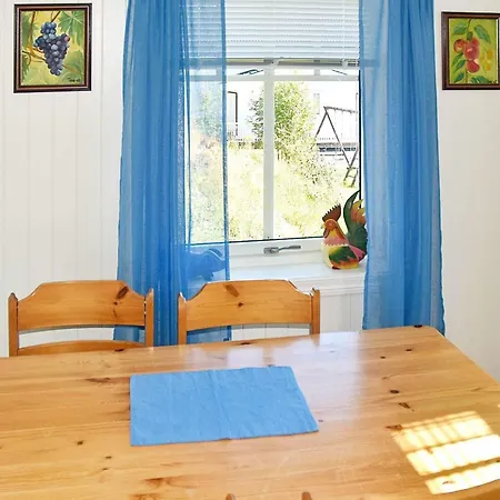 5 Person In Oksvoll